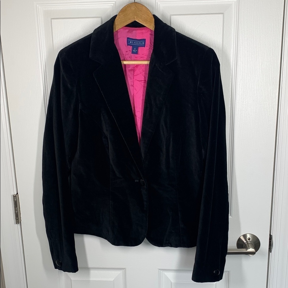 J McLaughlin black velvet formal blazer size 6